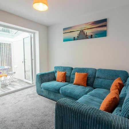 Modern & Cosy- Ideal For Small Families & Couples 브릭섬 외부 사진
