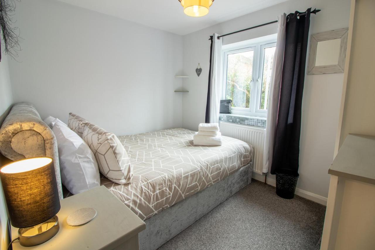 Modern & Cosy- Ideal For Small Families & Couples 브릭섬 외부 사진